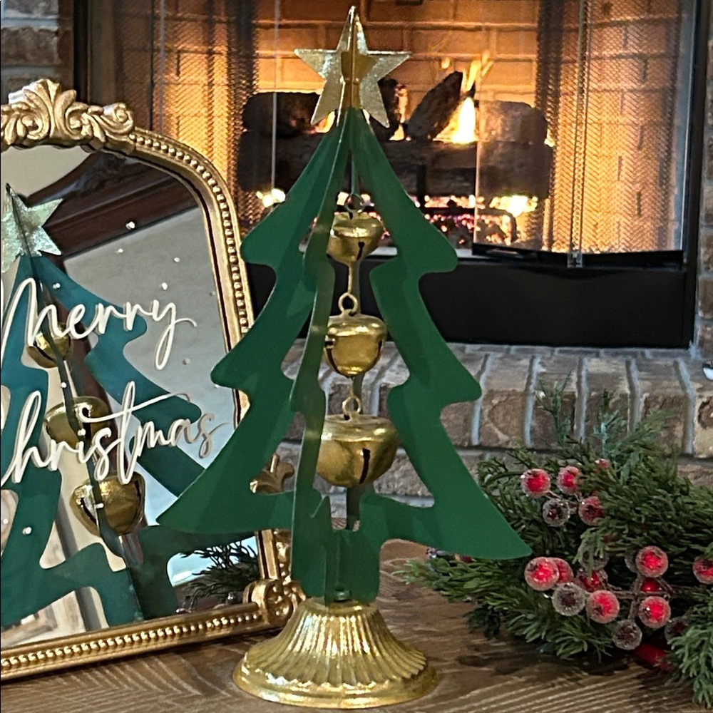 NEW! Shabby Chic Winter Holiday Green & Gold Jingle Bell Metal Christmas Tree
